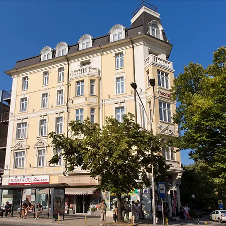 Boutique Splendid 3* Warna