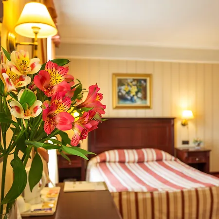 Boutique Splendid 3* Warna